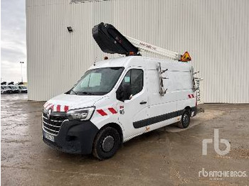 Caminhão com plataforma aérea RENAULT Master