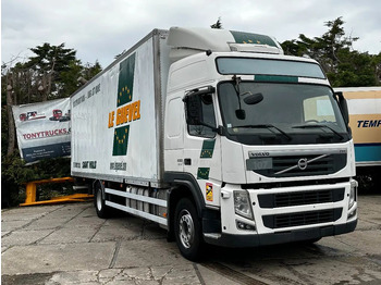 Caminhão furgão VOLVO FM 330