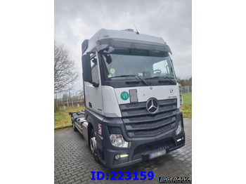 Caminhão chassi MERCEDES-BENZ Actros 2542