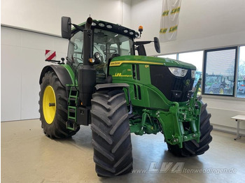 Trator JOHN DEERE 6R 230