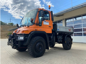 Caminhão basculante UNIMOG U500