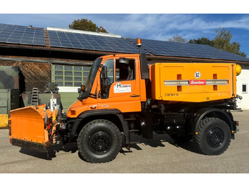 Caminhão basculante UNIMOG U500