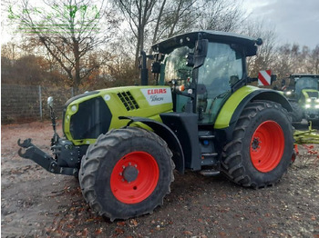 Trator CLAAS Arion 610