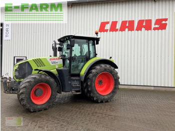 Trator CLAAS Arion 640