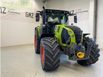 Trator CLAAS Arion 660