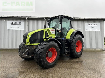 Trator CLAAS Axion 930