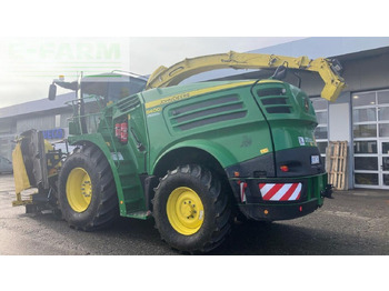 Picadora de forragem automotriz John Deere 8400i: foto 4