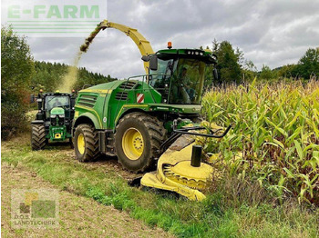 Picadora de forragem automotriz JOHN DEERE 8400