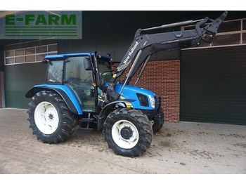 Trator NEW HOLLAND T5000