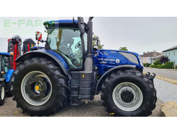 Trator NEW HOLLAND T7