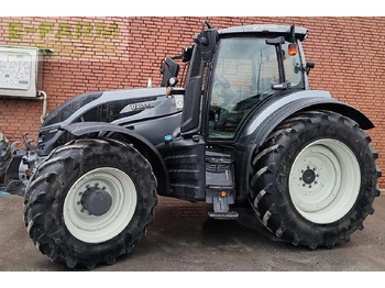 Trator VALTRA T214