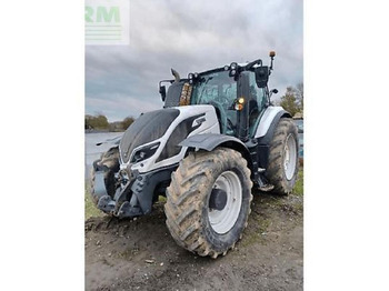 Trator VALTRA T214