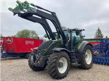 Trator VALTRA T214