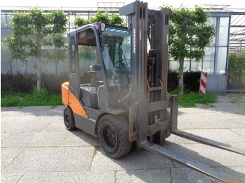 Locação de Doosan D35C-7 Doosan D35C-7: foto 4