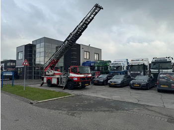 Carro de bombeiro IVECO Magirus