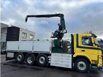 Caminhão grua VOLVO FM 460