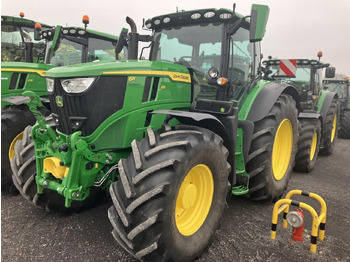 Trator JOHN DEERE 6R 215