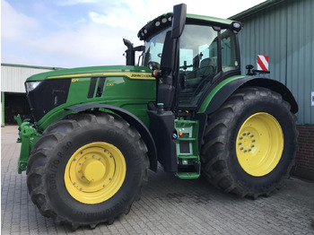 Trator JOHN DEERE 6R 230