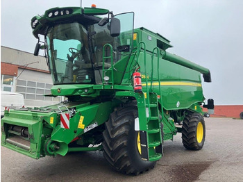 Ceifeira debulhadora JOHN DEERE T560