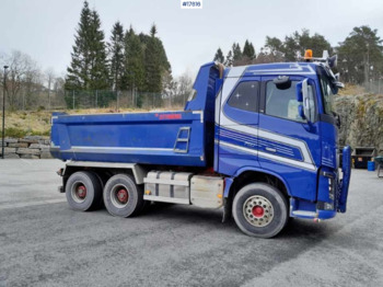 Caminhão basculante VOLVO FH 750