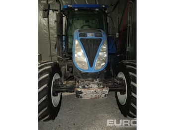 Trator NEW HOLLAND T6000