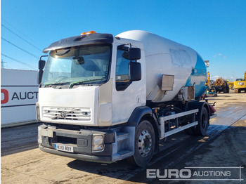 Caminhão tanque VOLVO FL 290