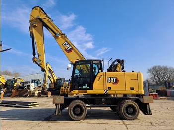 Escavadeira de rodas CATERPILLAR MH3024