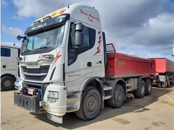 Caminhão basculante IVECO Stralis