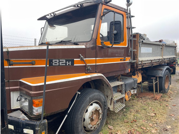 Caminhão SCANIA T82