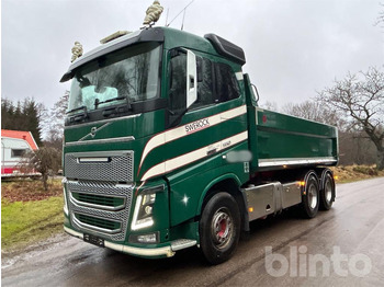 Caminhão basculante VOLVO FH16 550