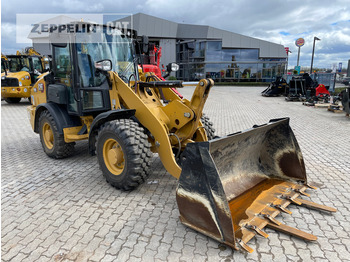 Carregadeira de rodas CATERPILLAR 906