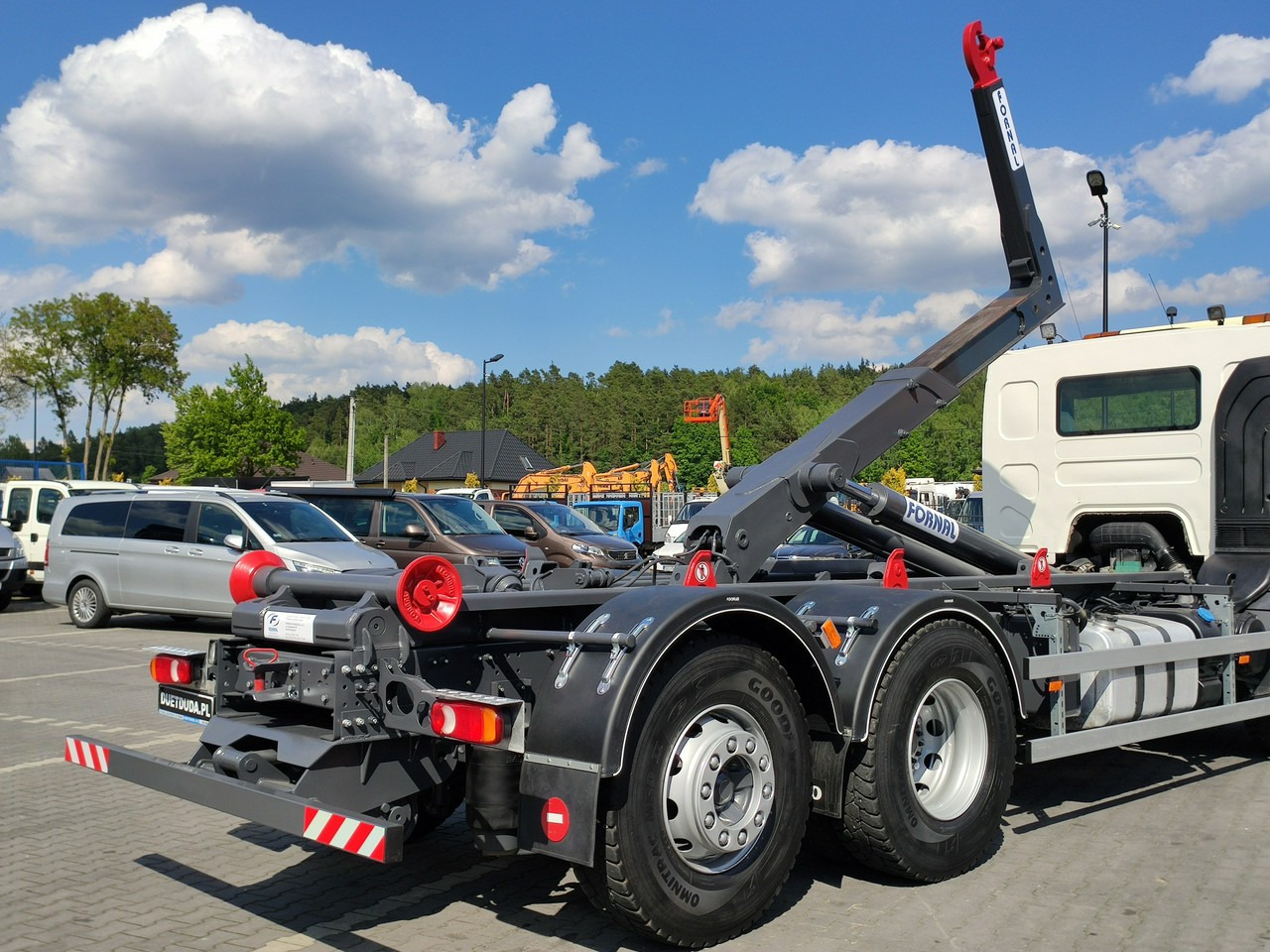 Caminhão polibenne Volvo FE 26.300 Hakowiec Napęd 6x2 Oś Skrętna: foto 10