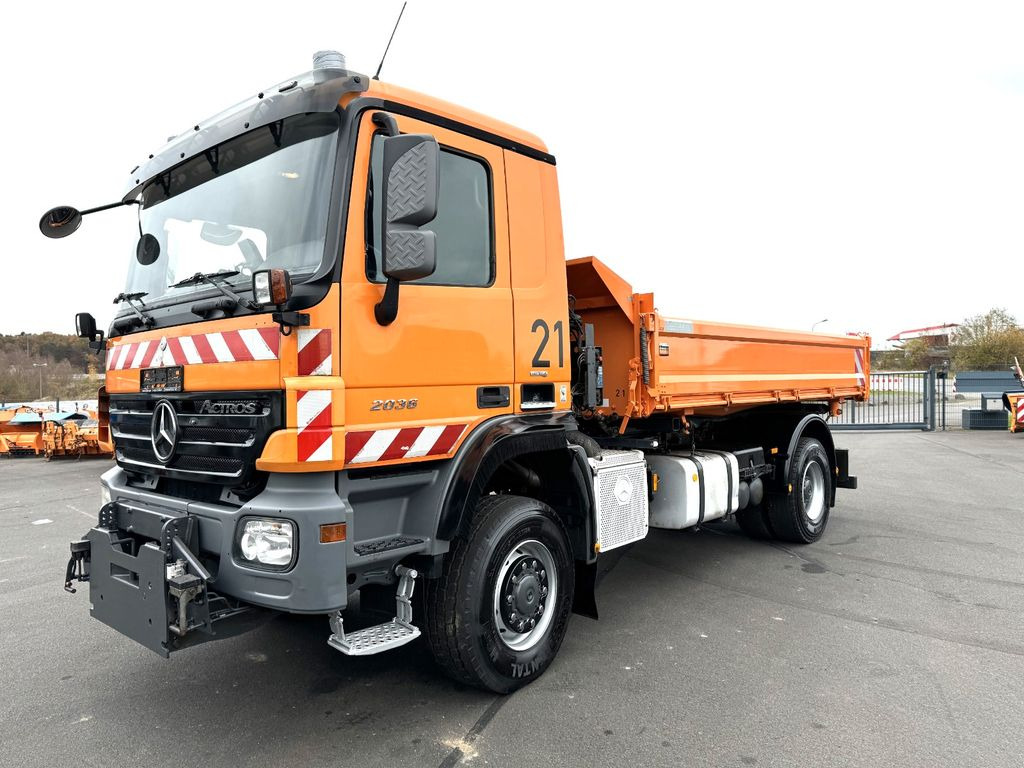 Locação de Mercedes-Benz Actros 2036 4x4 DautelWechselsystem Winterdienst  Mercedes-Benz Actros 2036 4x4 DautelWechselsystem Winterdienst: foto 11