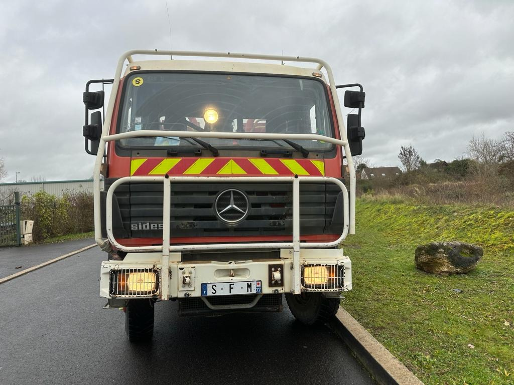 Carro de bombeiro MERCEDES-BENZ 18-24: foto 7