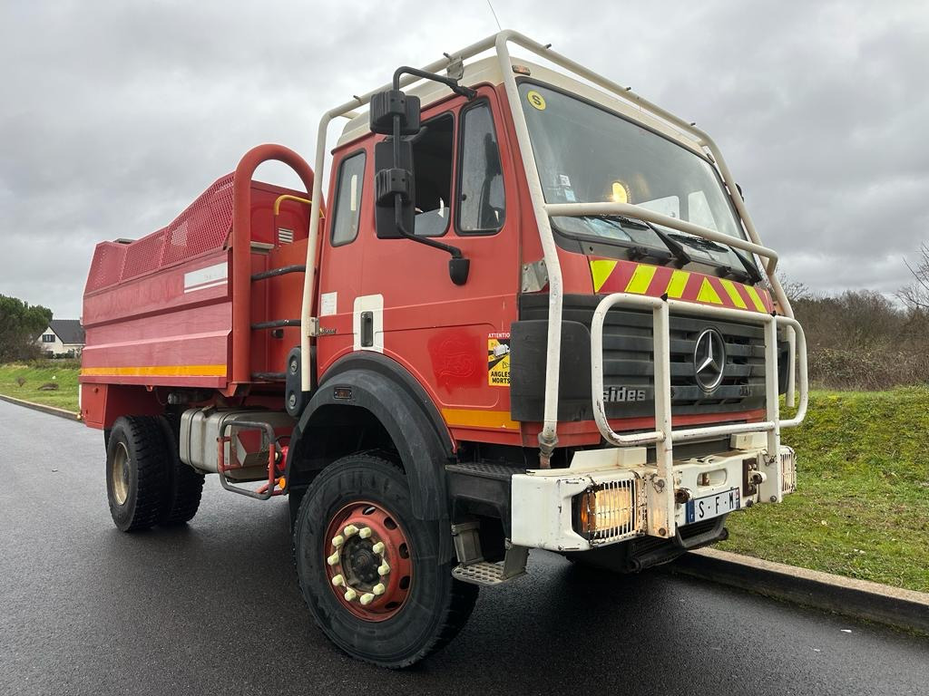 Carro de bombeiro MERCEDES-BENZ 18-24: foto 19