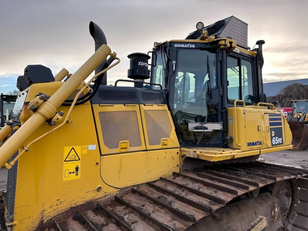 Locação de Komatsu D 65 PX-18 German machine CE + EPA low hours  Komatsu D 65 PX-18 German machine CE + EPA low hours: foto 22