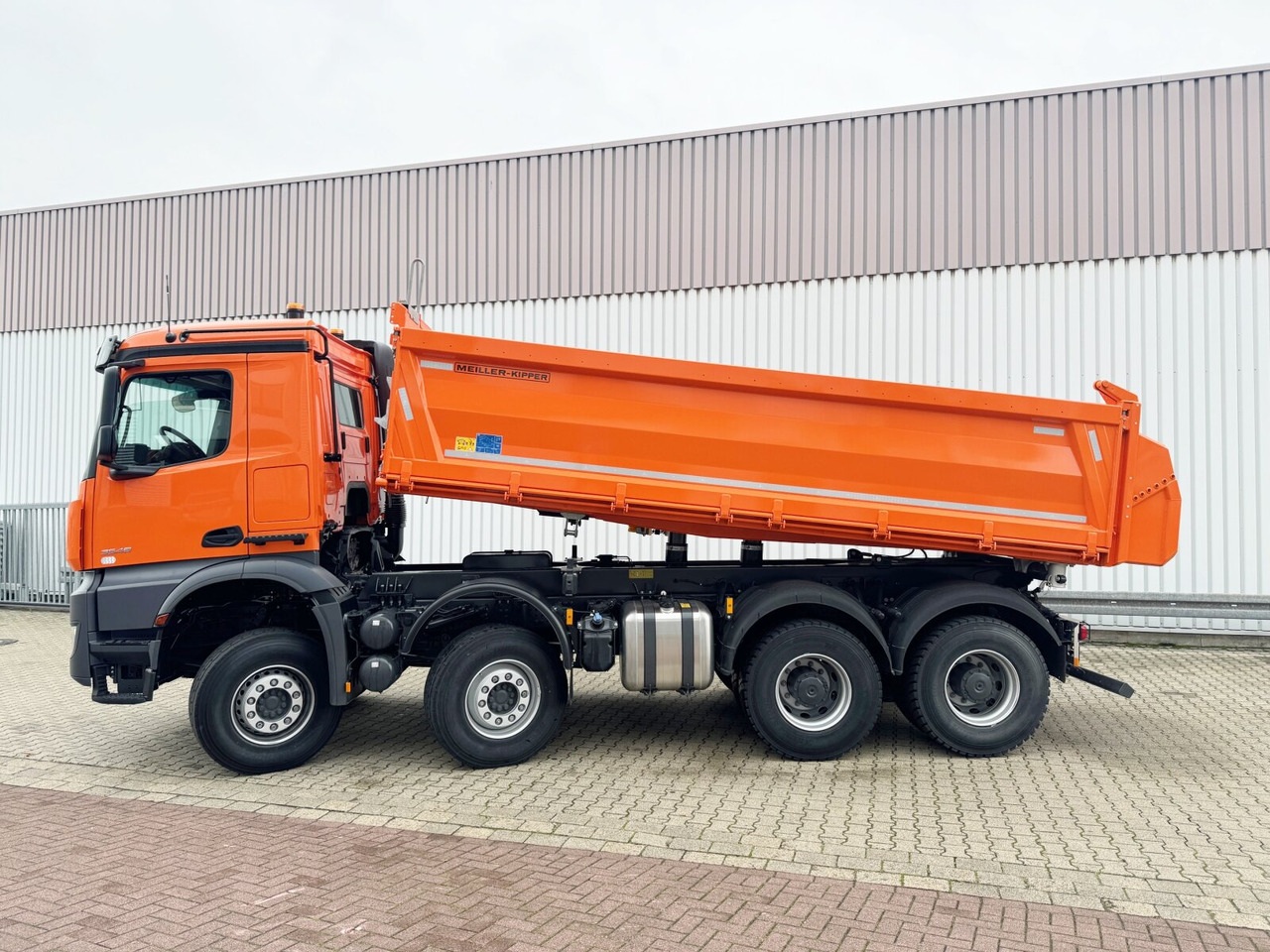 Caminhão basculante nuevo Mercedes-Benz Arocs 3248 K 8x4 Arocs 3248 K 8x4, Navi, Multimedia Cockpit: foto 14