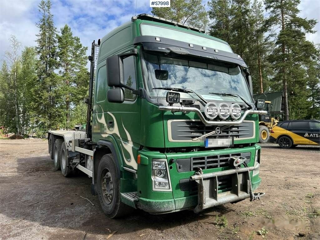 Locação de Volvo FM12 - 37 8X4 Volvo FM12 - 37 8X4: foto 17