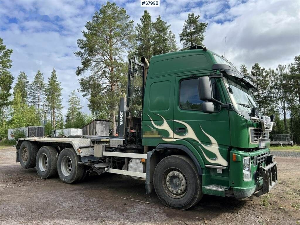 Locação de Volvo FM12 - 37 8X4 Volvo FM12 - 37 8X4: foto 15