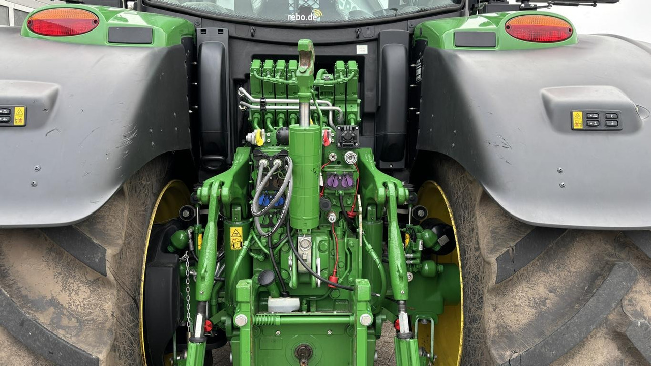 Trator nuevo John Deere 6R215: foto 11