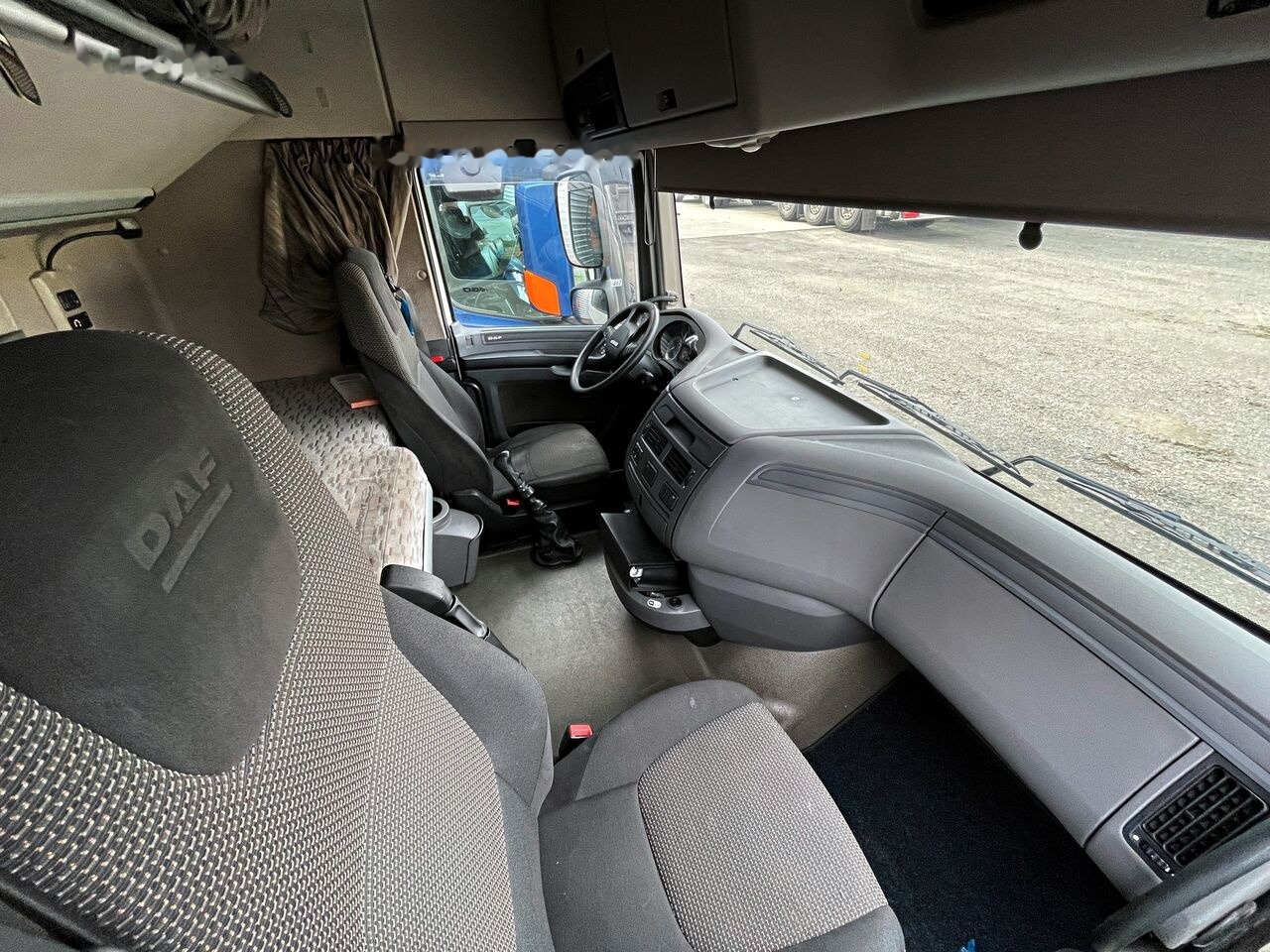 Cabine de Caminhão 2014   DAF XF 106 truck: foto 16