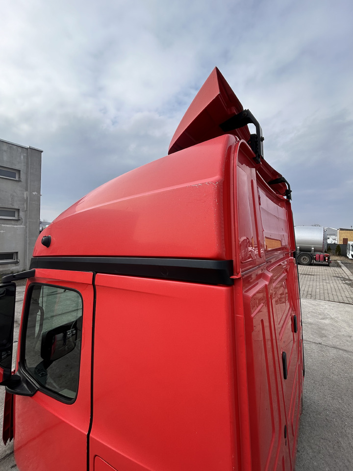 Cabine Mercedes Actros MP4: foto 8