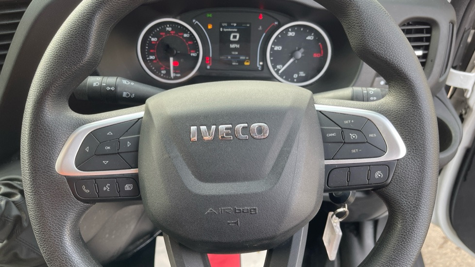 Furgão IVECO DAILY 35-140: foto 13