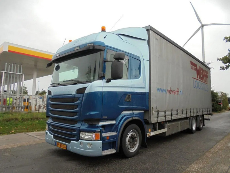 Caminhão com lona Scania R410 6x2: foto 1