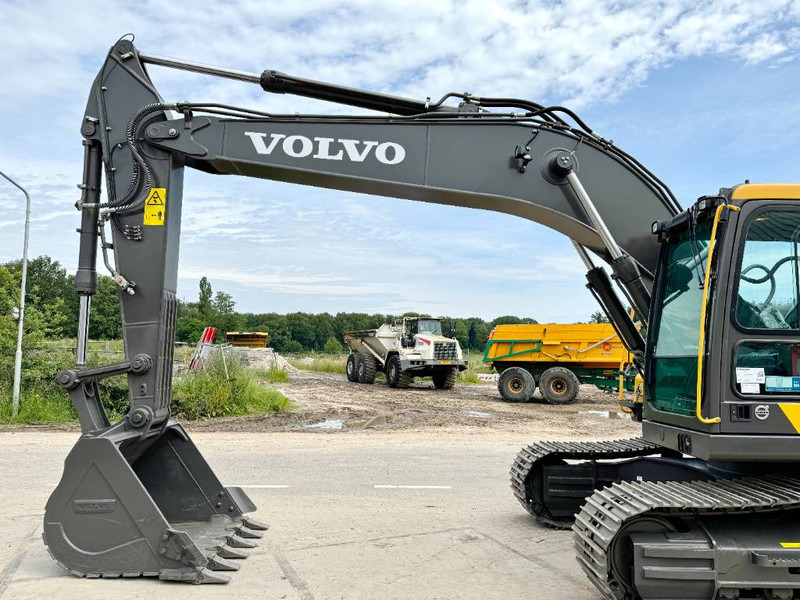 Escavadora de rastos nuevo Volvo EC210D - New / Unused / Hammer Lines / 2024: foto 10