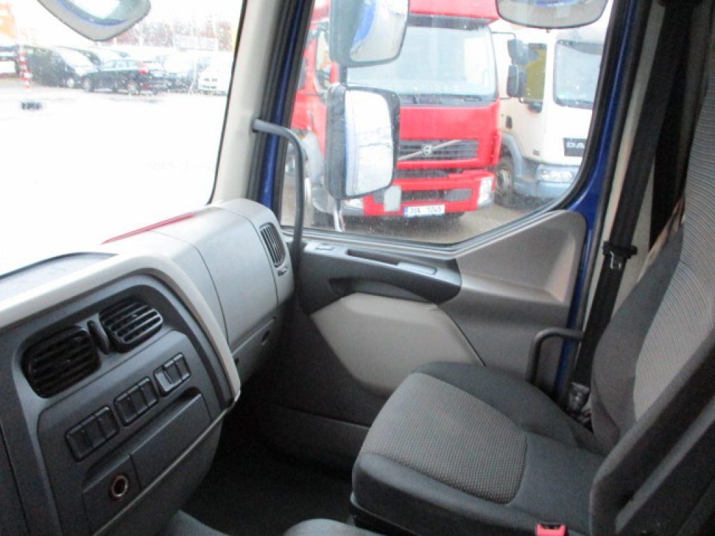 Locação de DAF LF12.250, Schiebeplane Edscha  DAF LF12.250, Schiebeplane Edscha: foto 13