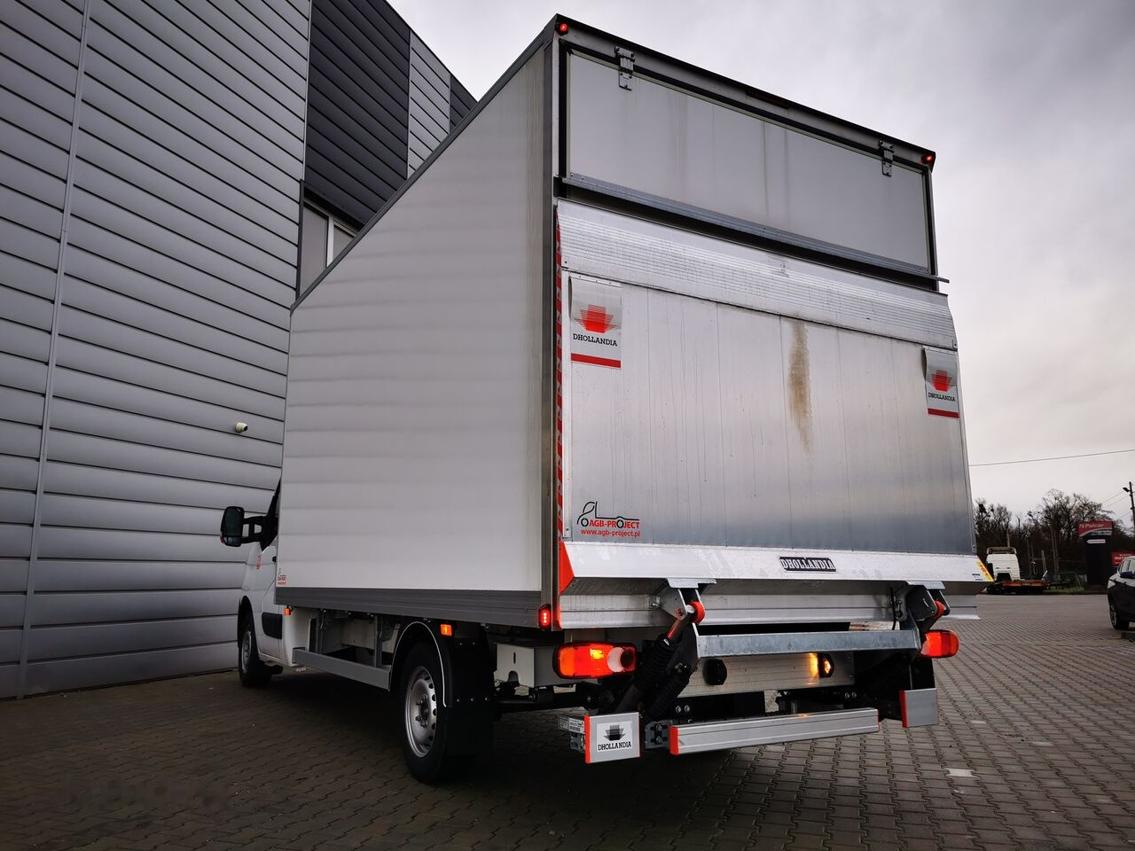 Carrinha de contentor, Carrinha elétrica para transporte de contêineres nuevo Renault Master L3: foto 12