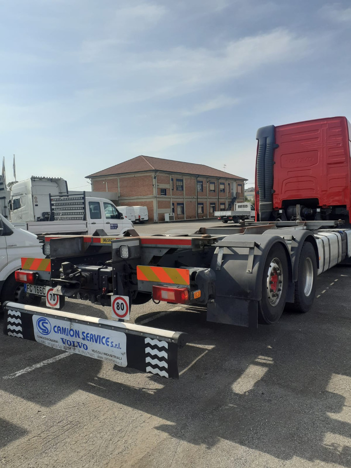 Locação de VOLVO FH 500 VOLVO FH 500: foto 13