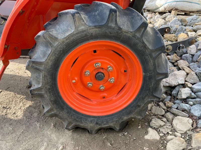 Locação de KUBOTA B1710 MINI TRACTEUR AGRICOLE KUBOTA B1710 MINI TRACTEUR AGRICOLE: foto 13