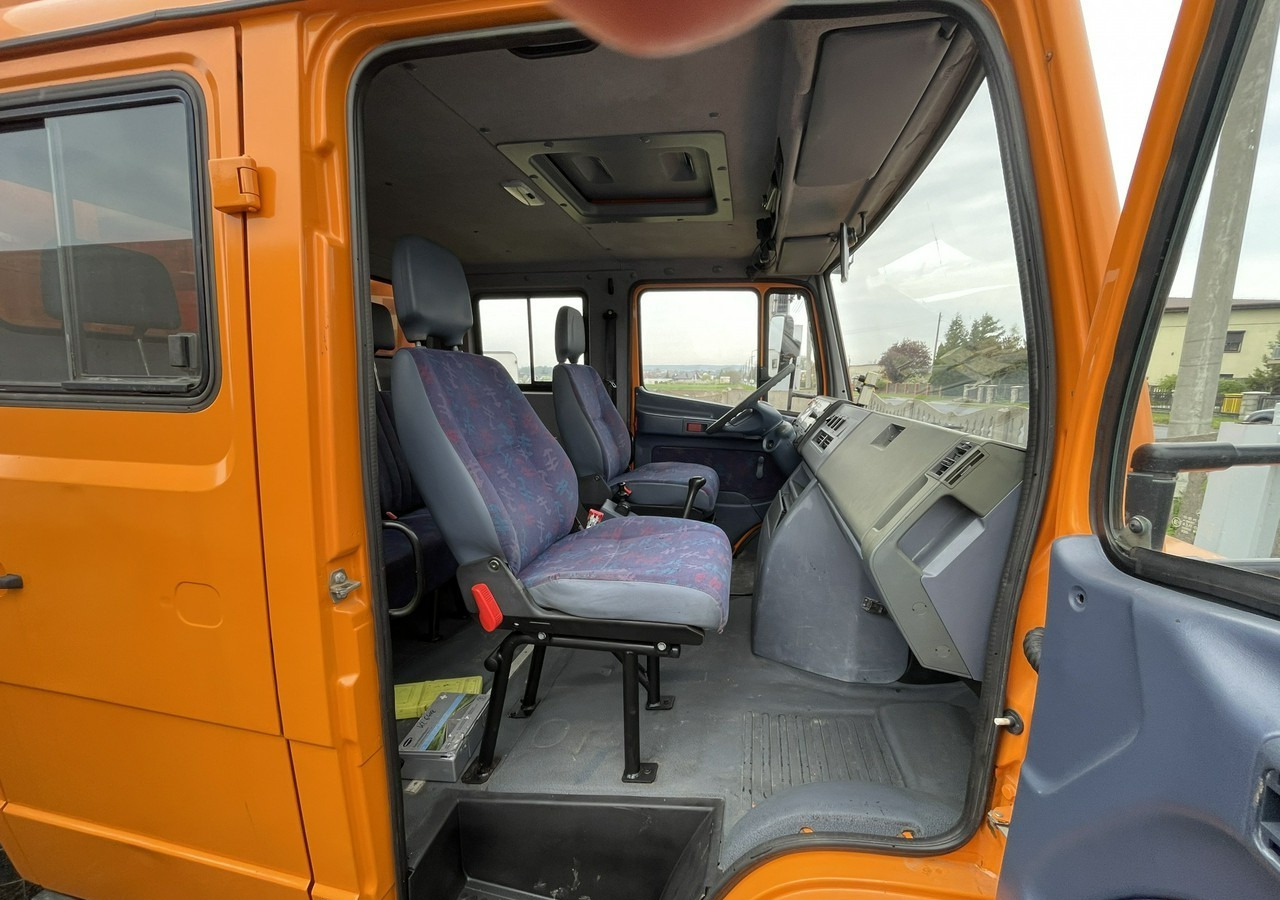 Caminhão com lona Mercedes-Benz Inny Mercedes-Benz Vario 614 Brygadówka skrzynia plandeka 6-oso doka dokka 2004: foto 7